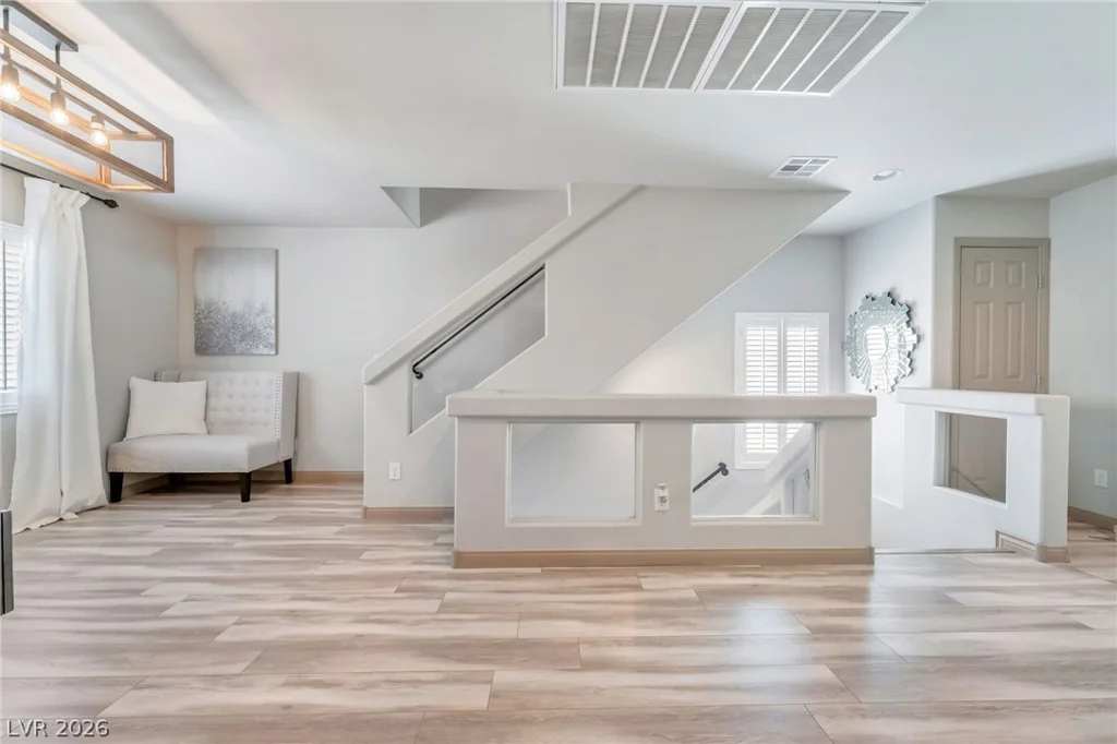 10183 Cascadia Creek, Las Vegas, NV 89141