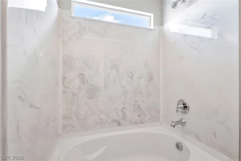10183 Cascadia Creek, Las Vegas, NV 89141