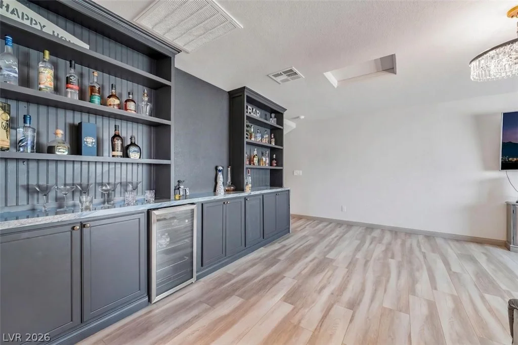 10183 Cascadia Creek, Las Vegas, NV 89141