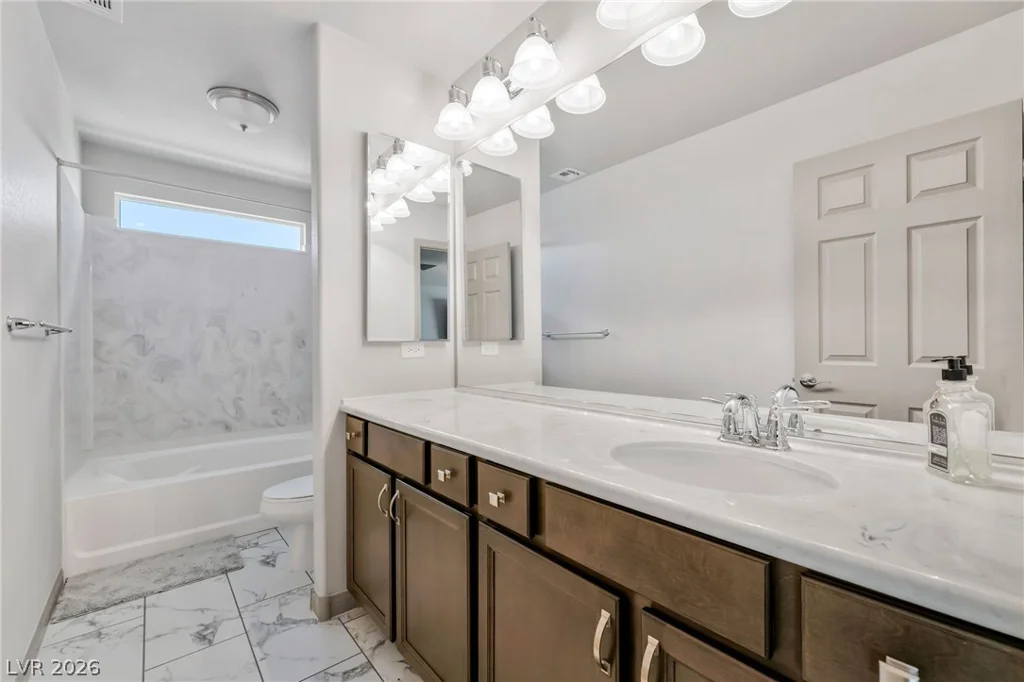 10183 Cascadia Creek, Las Vegas, NV 89141
