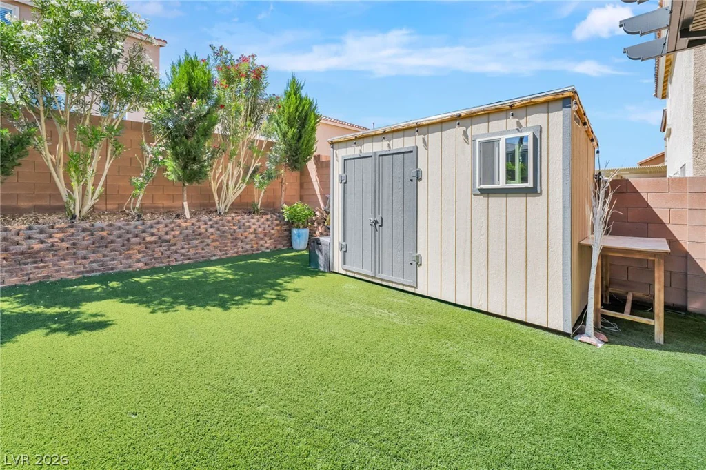 10183 Cascadia Creek, Las Vegas, NV 89141