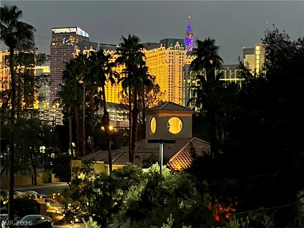 270 Flamingo, Las Vegas, NV 89169