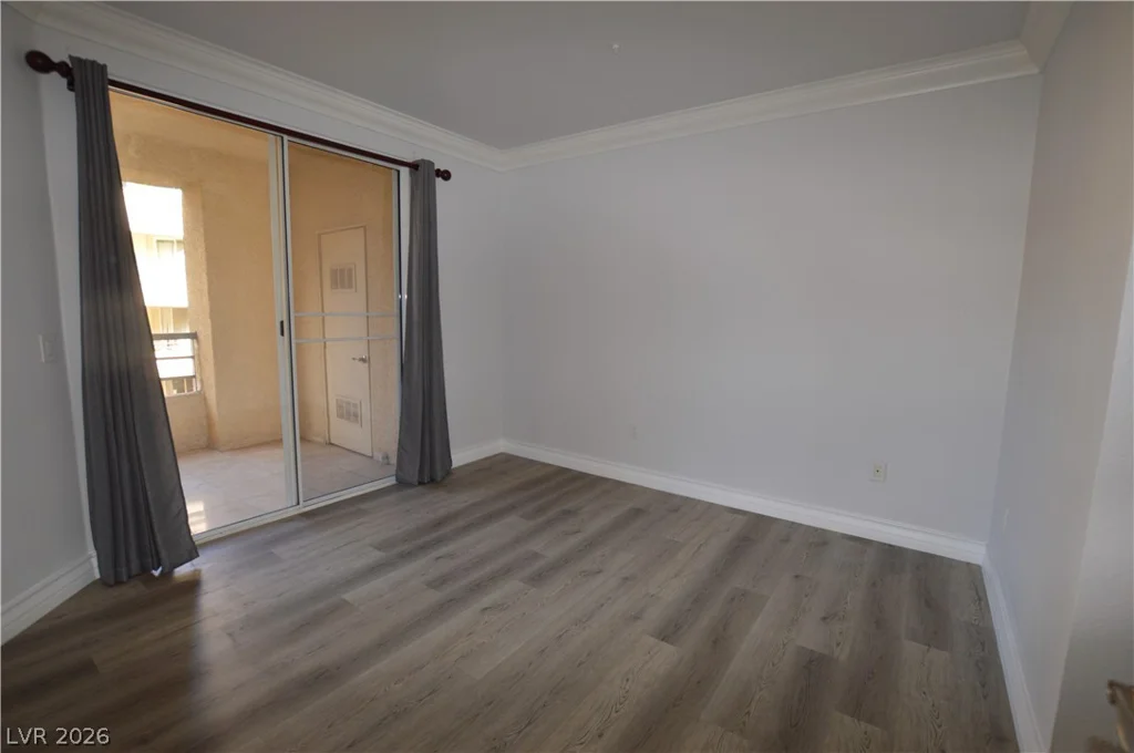 270 Flamingo, Las Vegas, NV 89169