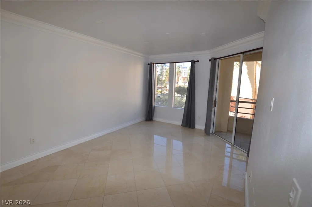 270 Flamingo, Las Vegas, NV 89169