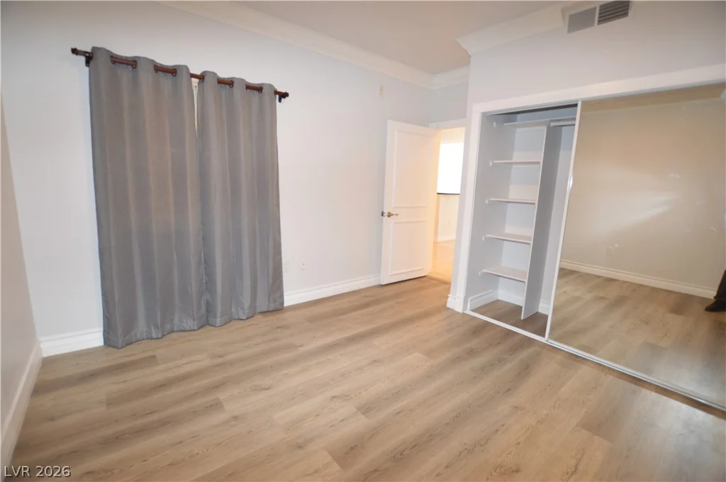 270 Flamingo, Las Vegas, NV 89169