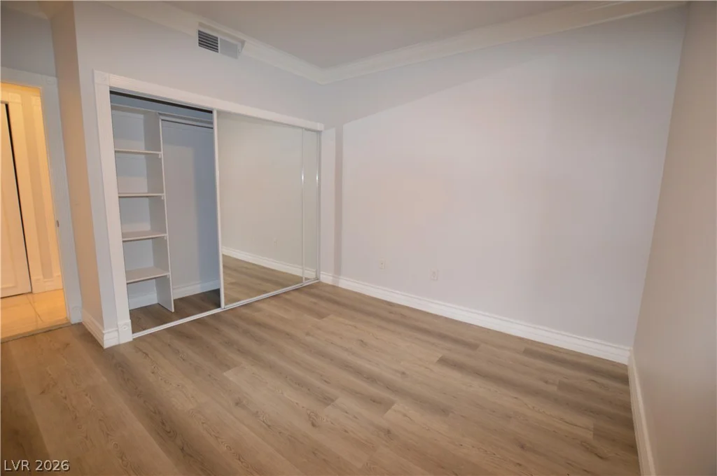 270 Flamingo, Las Vegas, NV 89169