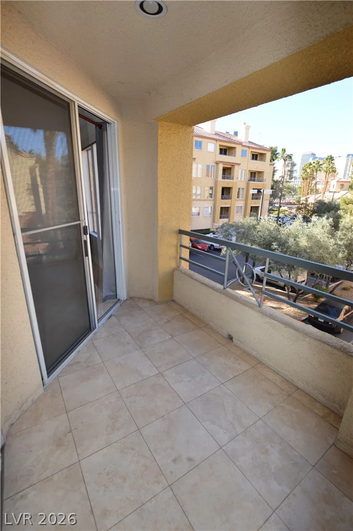 270 Flamingo, Las Vegas, NV 89169