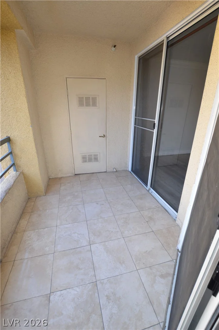 270 Flamingo, Las Vegas, NV 89169