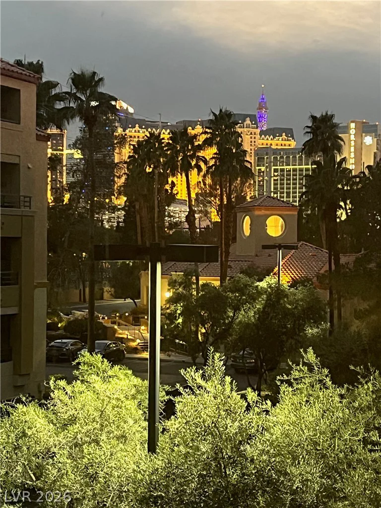 270 Flamingo, Las Vegas, NV 89169