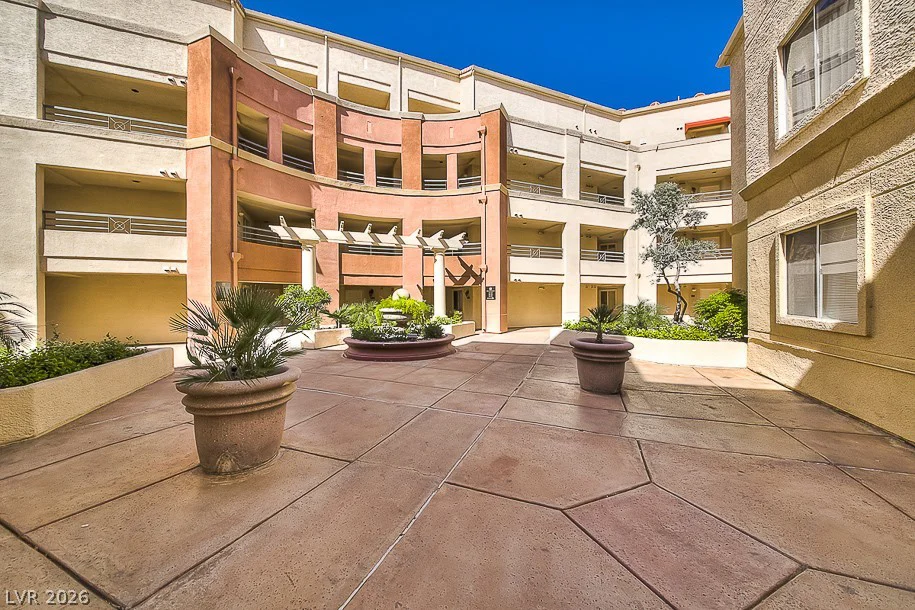 270 Flamingo, Las Vegas, NV 89169