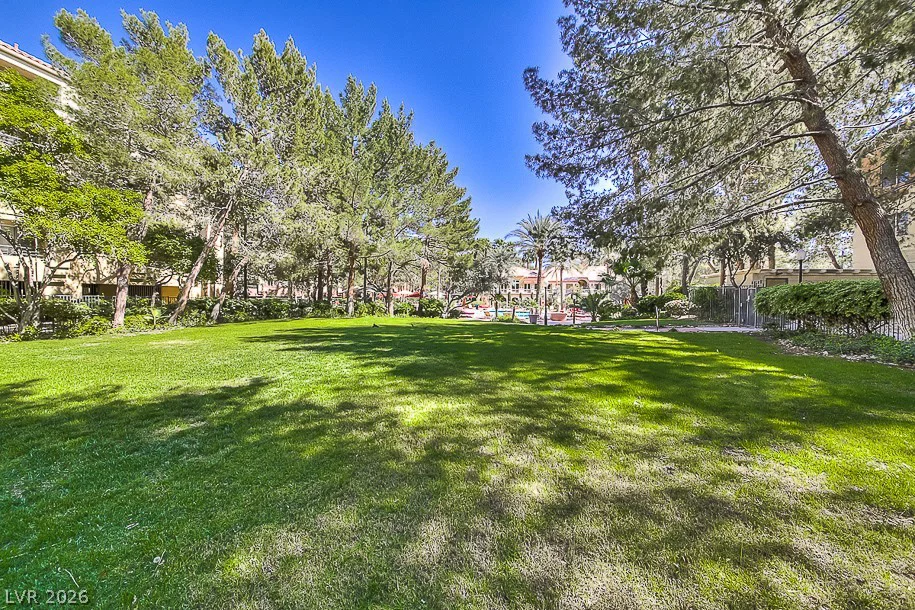 270 Flamingo, Las Vegas, NV 89169