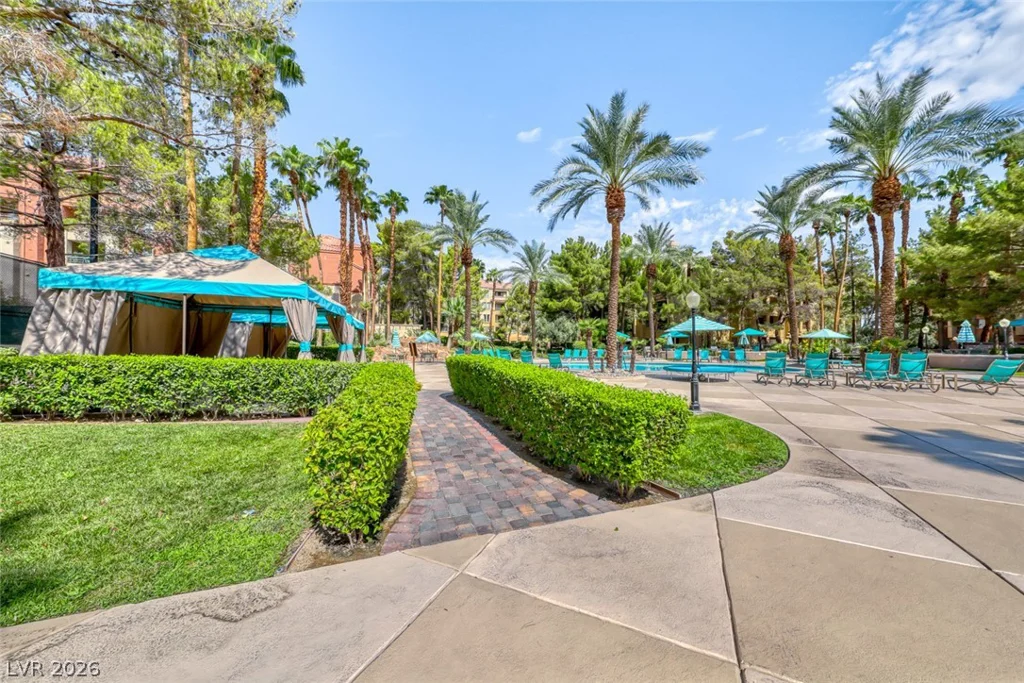270 Flamingo, Las Vegas, NV 89169