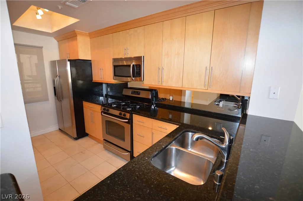 270 Flamingo, Las Vegas, NV 89169