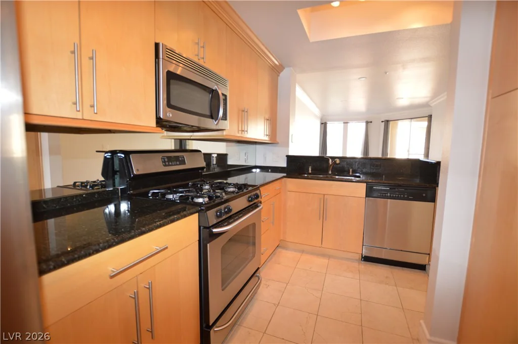 270 Flamingo, Las Vegas, NV 89169