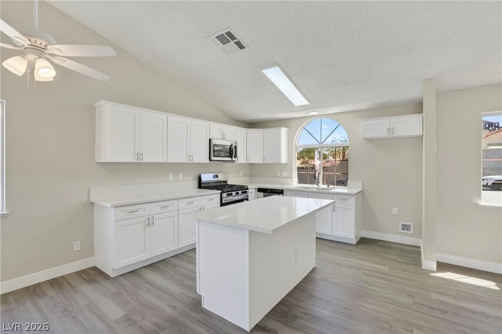 7256 Wayfarer, Las Vegas, NV 89156