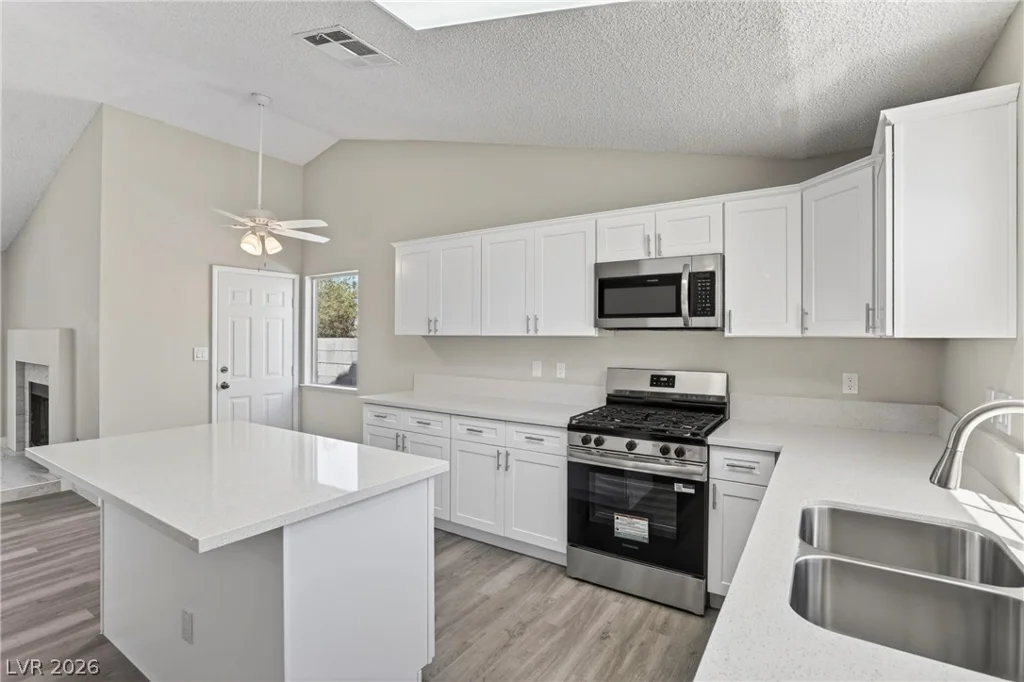 7256 Wayfarer, Las Vegas, NV 89156