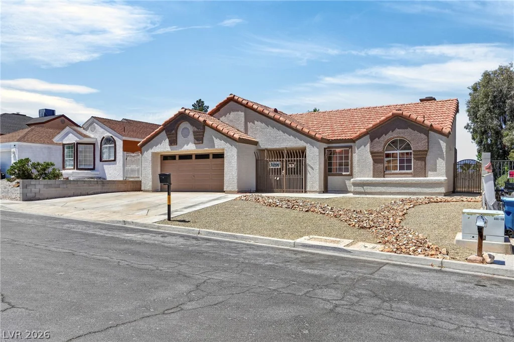 7256 Wayfarer, Las Vegas, NV 89156