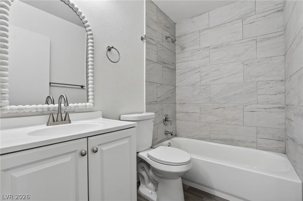 7256 Wayfarer, Las Vegas, NV 89156