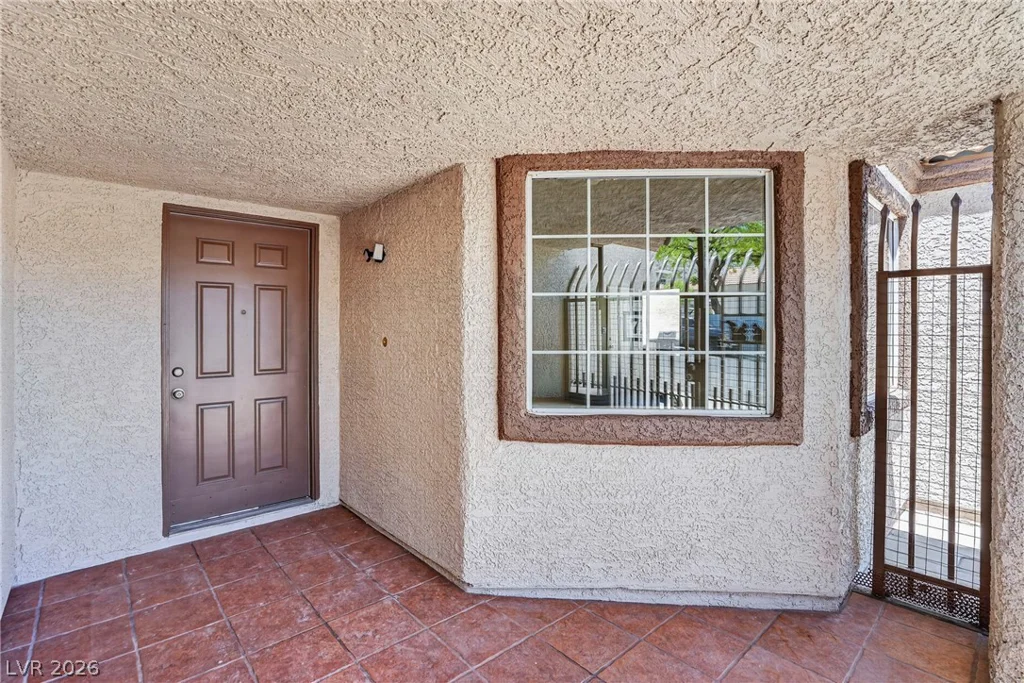 7256 Wayfarer, Las Vegas, NV 89156