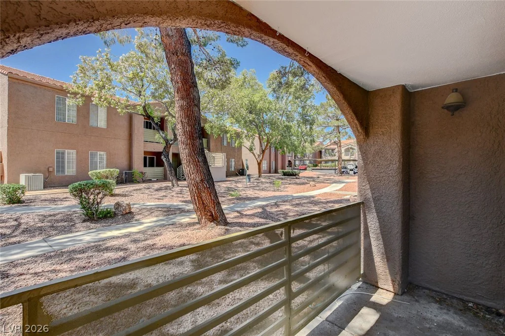 2110 Sealion, Las Vegas, NV 89128