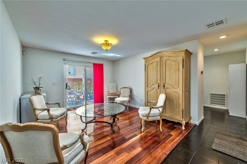 29 Marble Apex, North Las Vegas, NV 89031