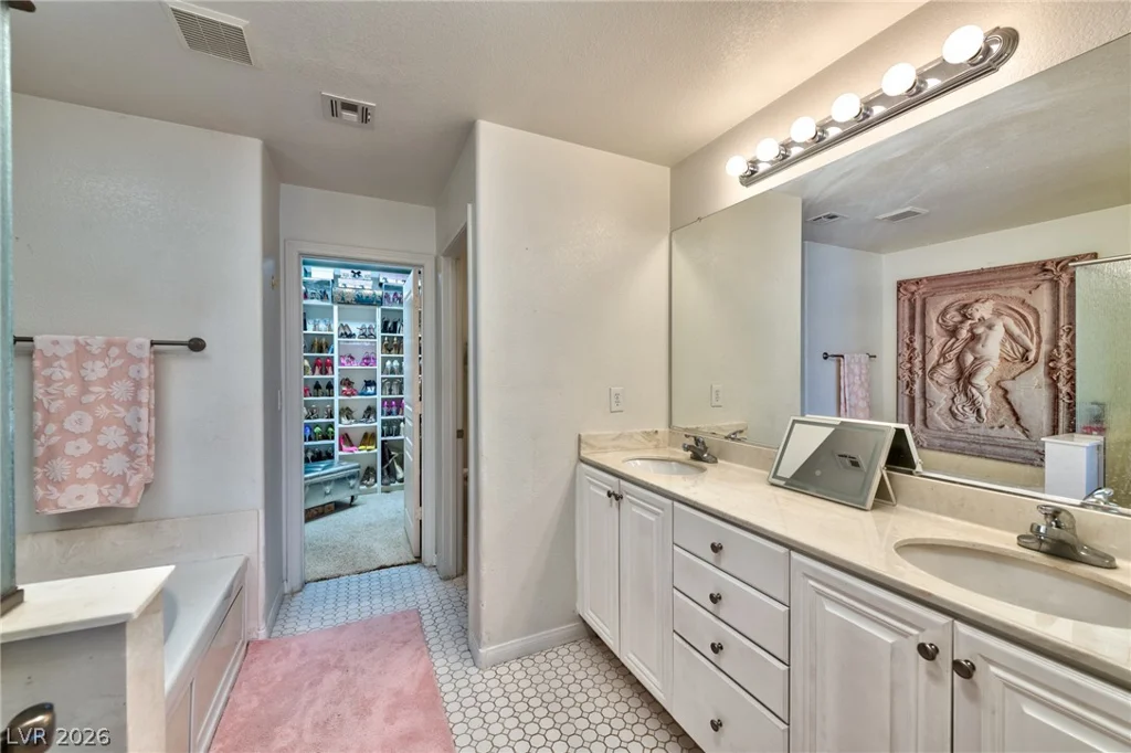 29 Marble Apex, North Las Vegas, NV 89031