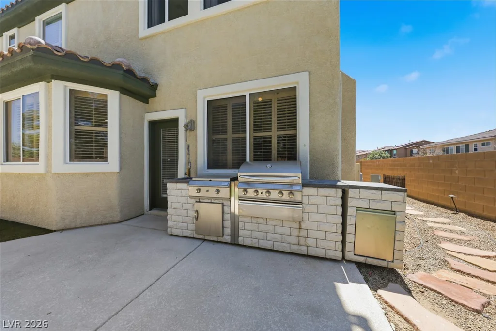 3548 Arcata Point, Las Vegas, NV 89141
