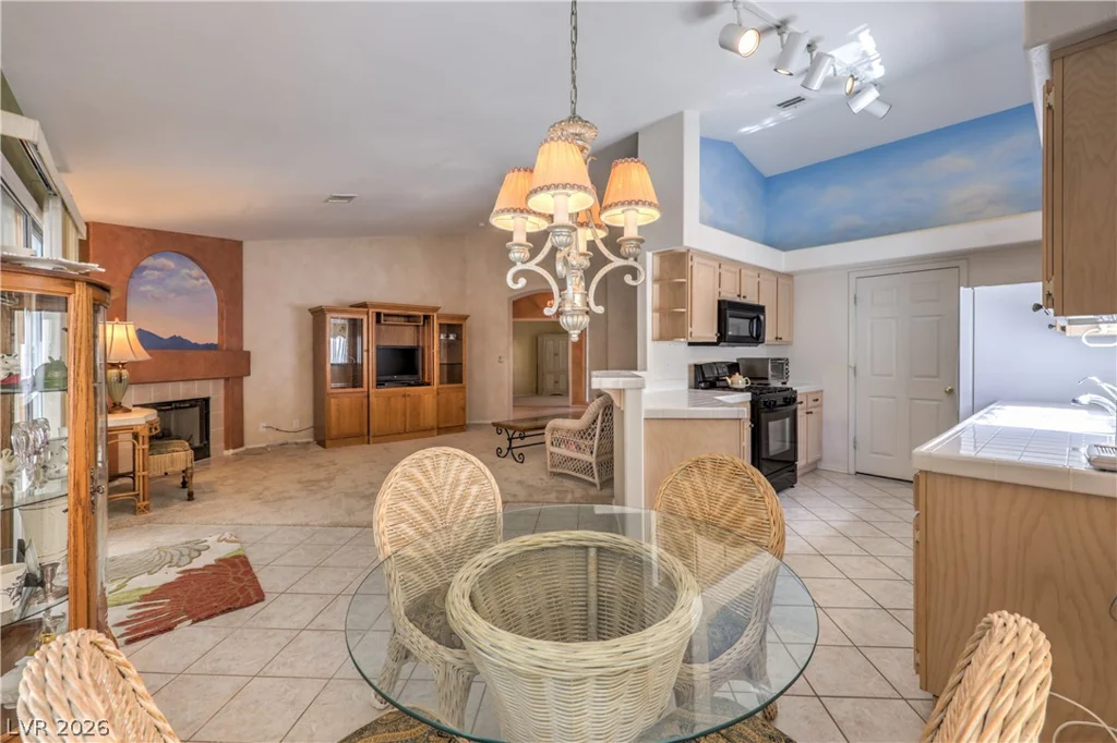 1046 Armillaria, Henderson, NV 89011
