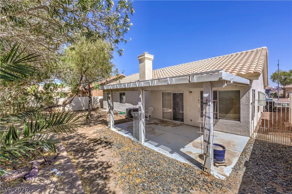 1046 Armillaria, Henderson, NV 89011