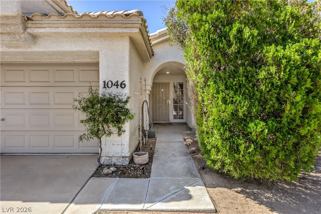 1046 Armillaria, Henderson, NV 89011