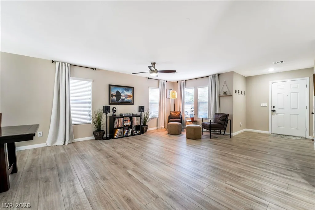 5605 Raven Horse, Las Vegas, NV 89131