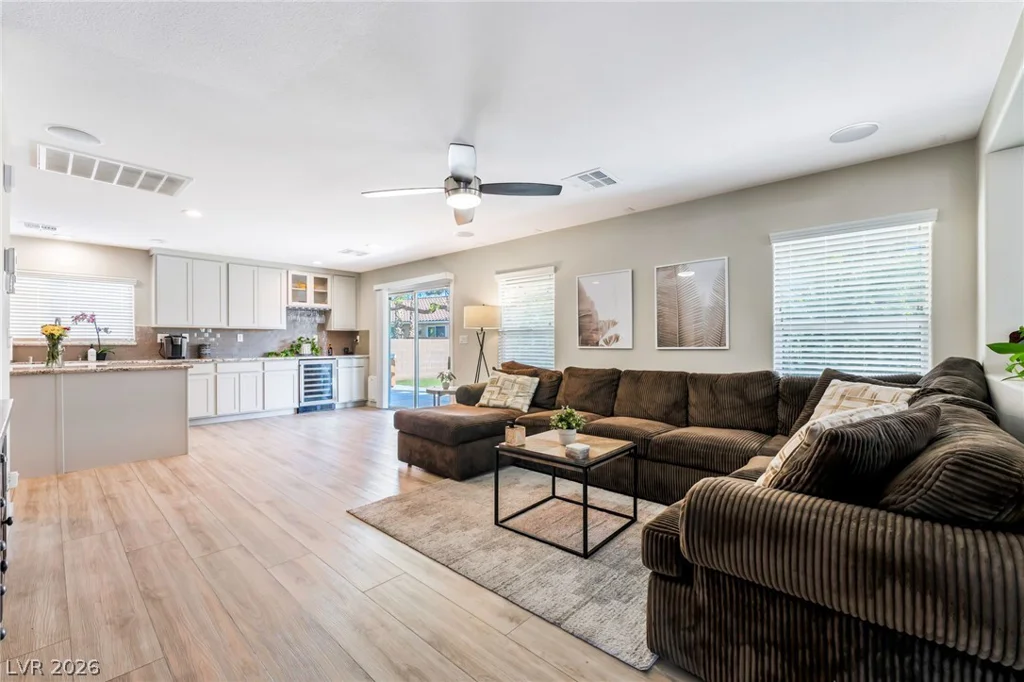 5605 Raven Horse, Las Vegas, NV 89131