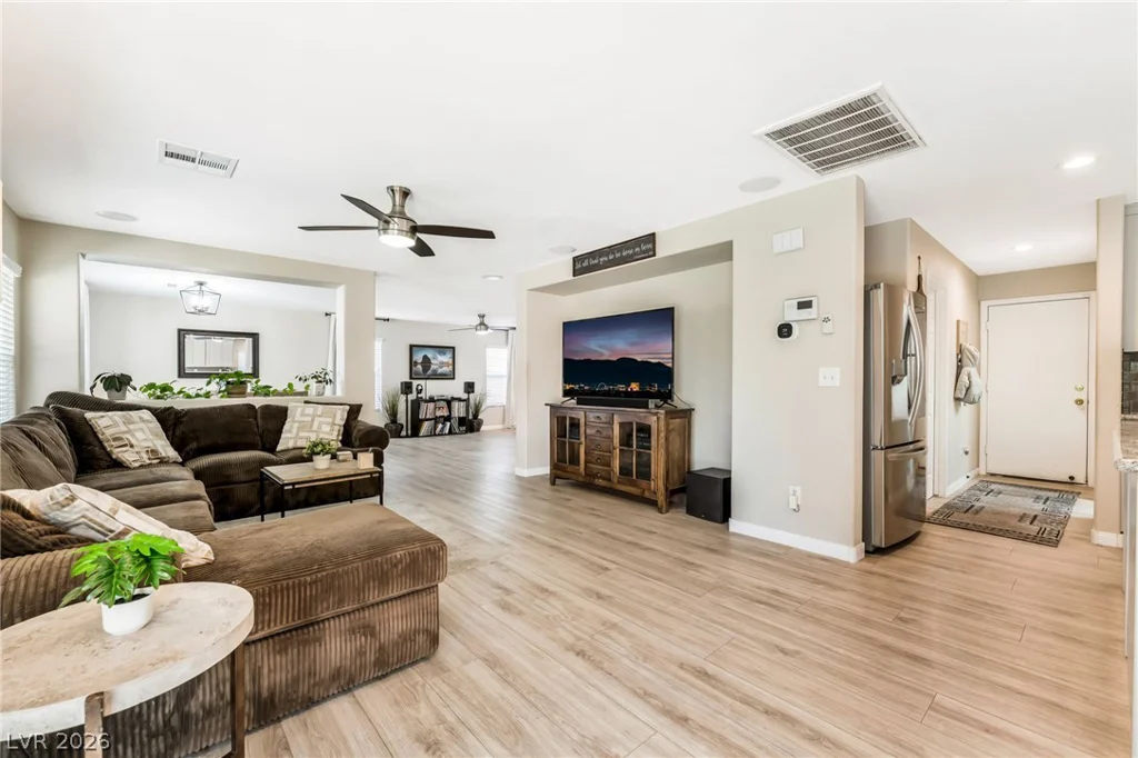 5605 Raven Horse, Las Vegas, NV 89131