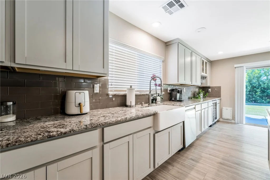 5605 Raven Horse, Las Vegas, NV 89131
