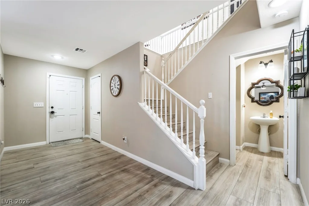 5605 Raven Horse, Las Vegas, NV 89131