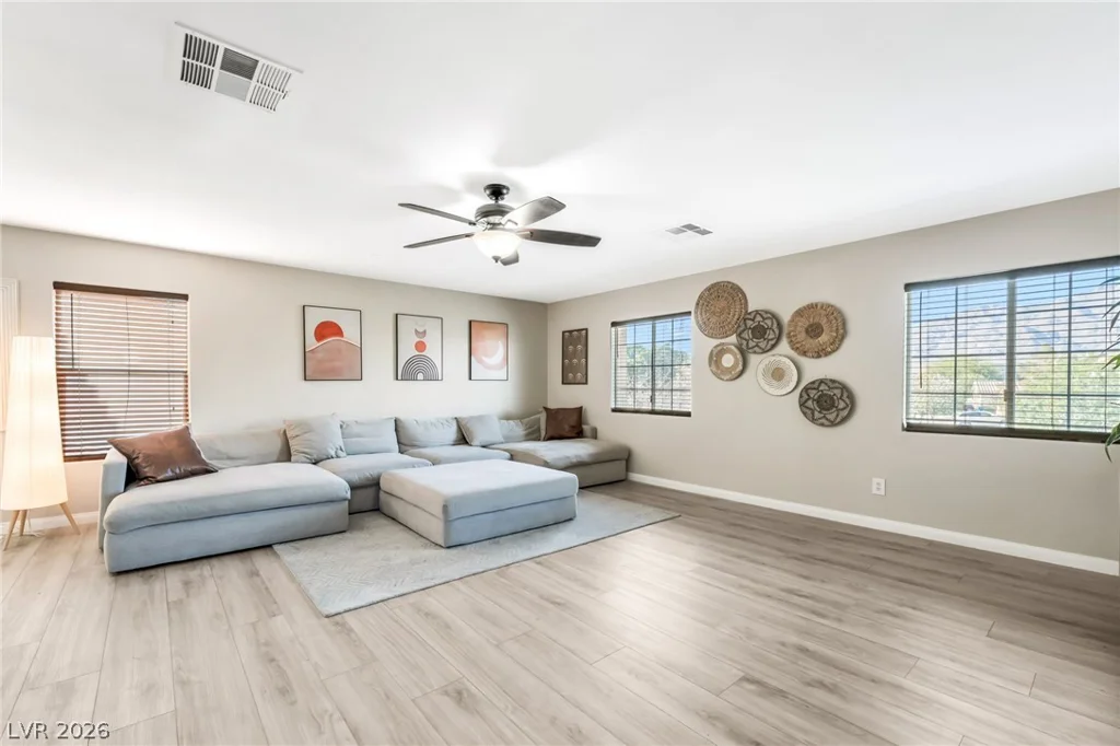 5605 Raven Horse, Las Vegas, NV 89131