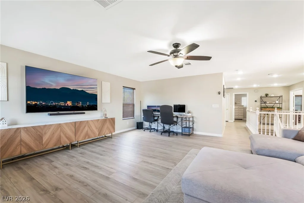 5605 Raven Horse, Las Vegas, NV 89131
