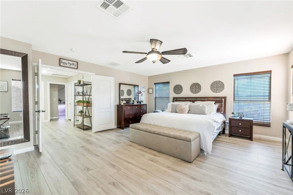 5605 Raven Horse, Las Vegas, NV 89131