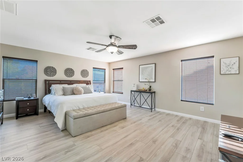 5605 Raven Horse, Las Vegas, NV 89131