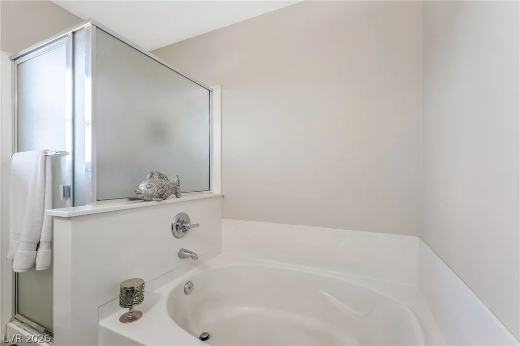 5605 Raven Horse, Las Vegas, NV 89131