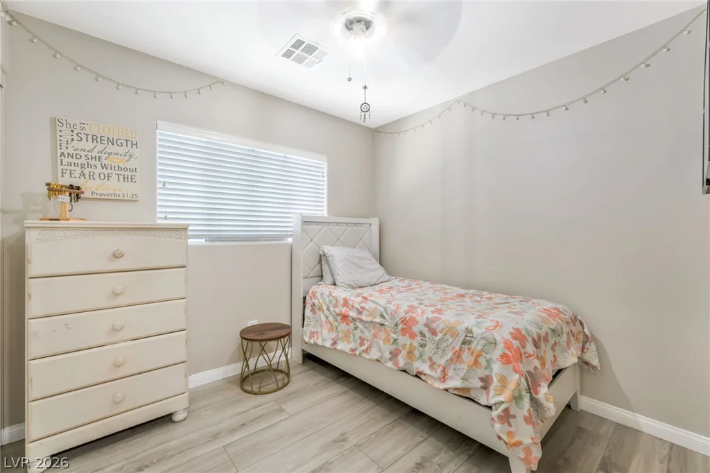 5605 Raven Horse, Las Vegas, NV 89131