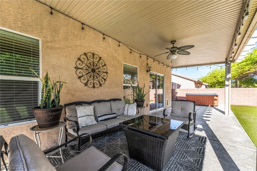 5605 Raven Horse, Las Vegas, NV 89131