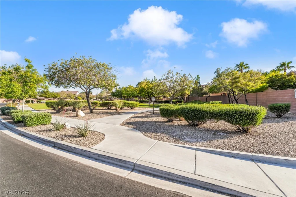 5605 Raven Horse, Las Vegas, NV 89131