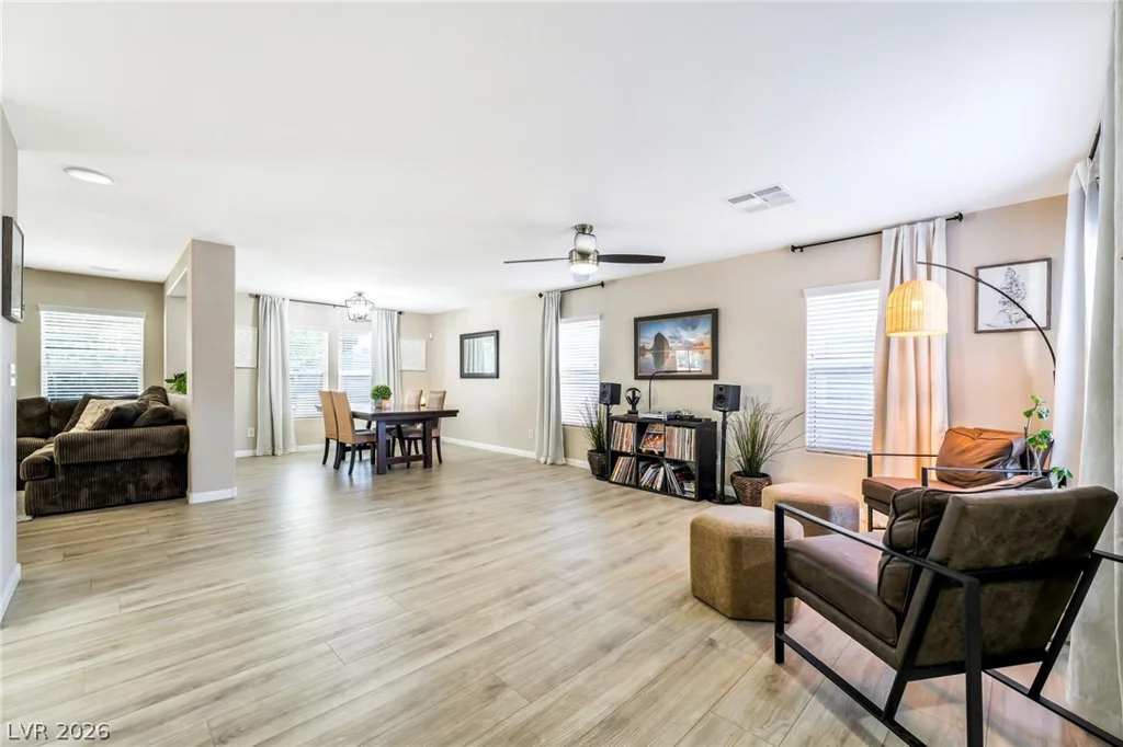 5605 Raven Horse, Las Vegas, NV 89131