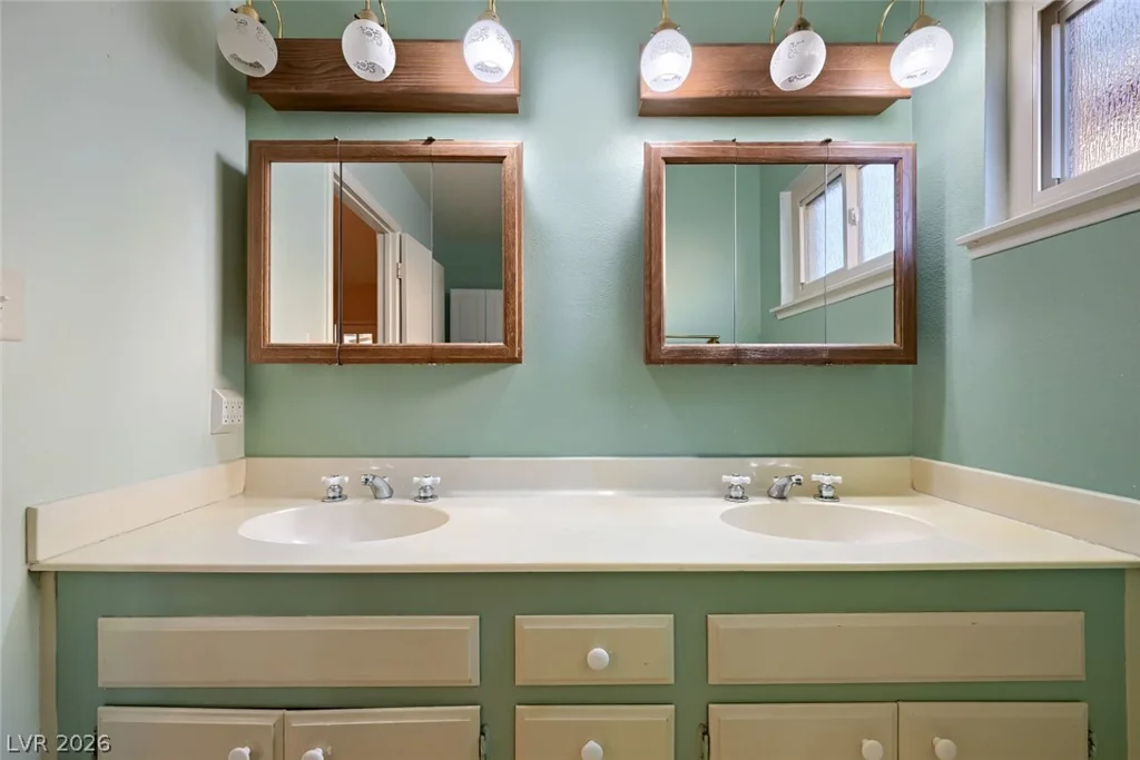 3739 La Junta, Las Vegas, NV 89120
