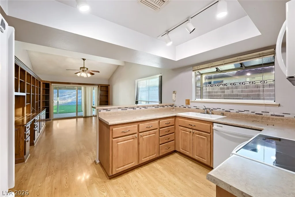 3739 La Junta, Las Vegas, NV 89120