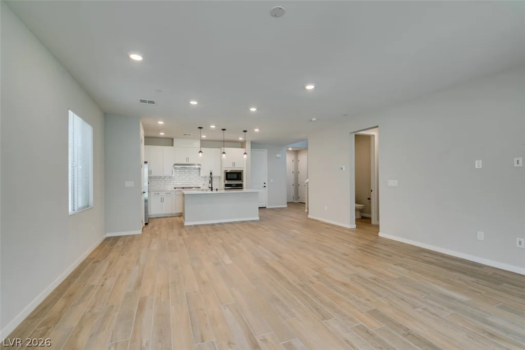 109 Medianoche, Las Vegas, NV 89138