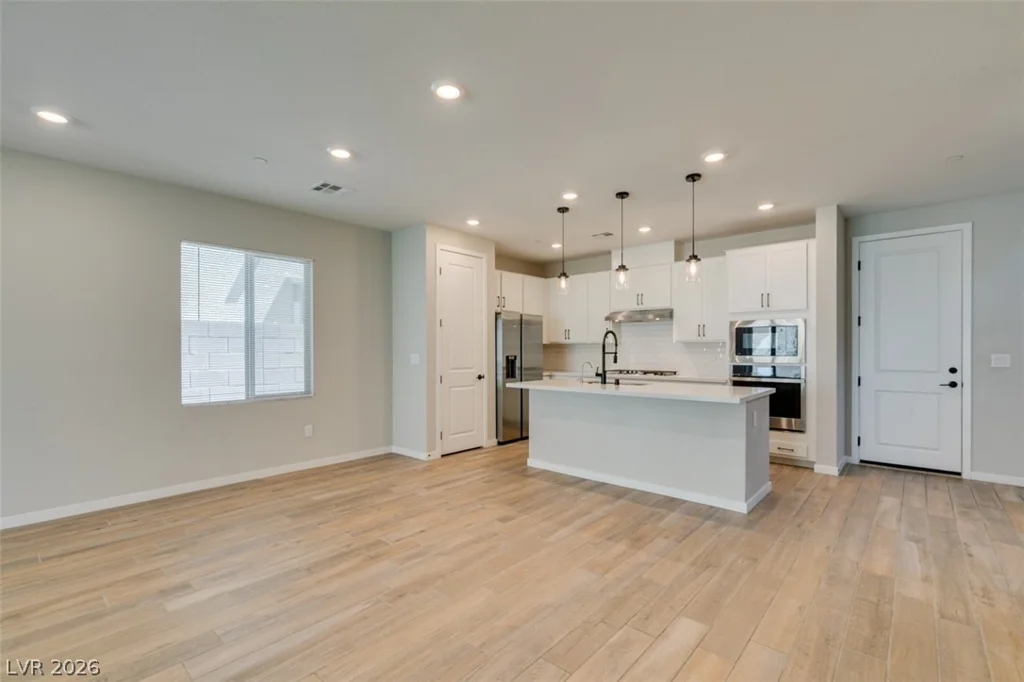 109 Medianoche, Las Vegas, NV 89138