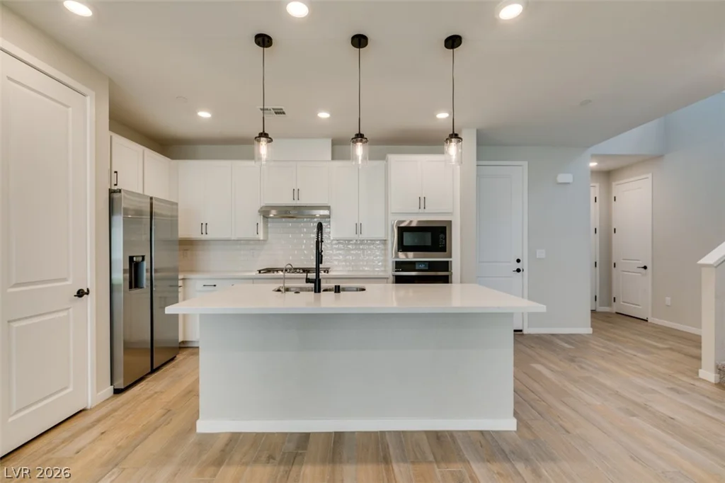 109 Medianoche, Las Vegas, NV 89138