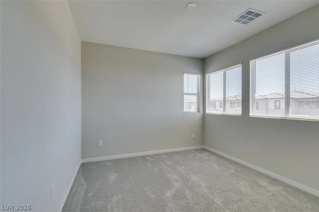 109 Medianoche, Las Vegas, NV 89138